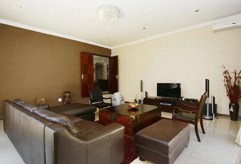 Bed & Breakfast Triple Kc Lodge 11