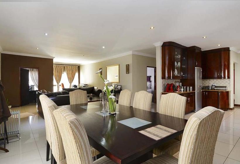 Bed & Breakfast Triple Kc Lodge 12