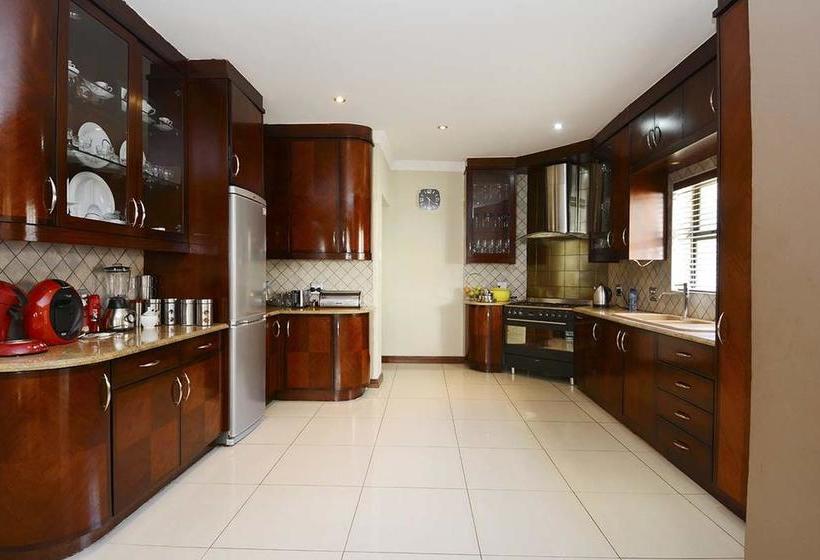 Bed & Breakfast Triple Kc Lodge 9