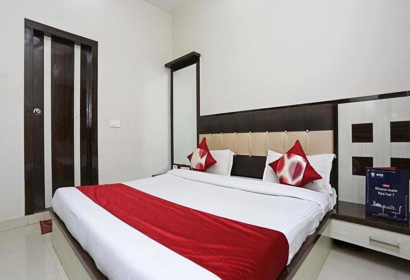 Hotel Oyo 13475 Kn Plaza 5