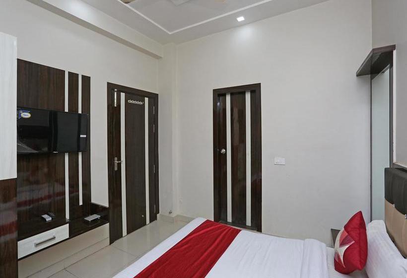 Hotel Oyo 13475 Kn Plaza 6