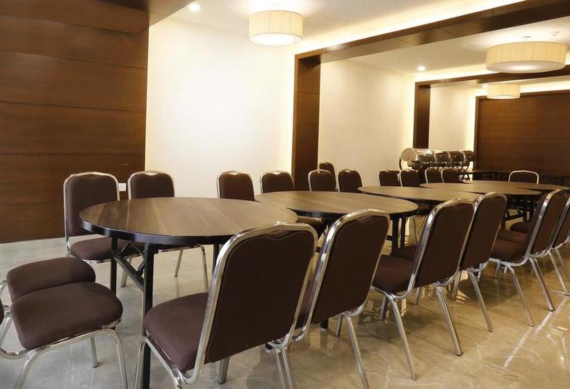 Hotel Kalinga Grand 11