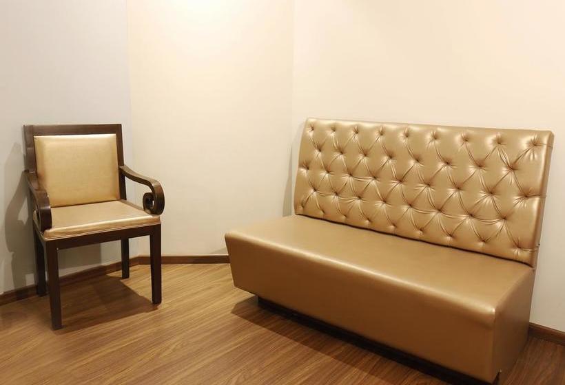 Hotel Kalinga Grand 12