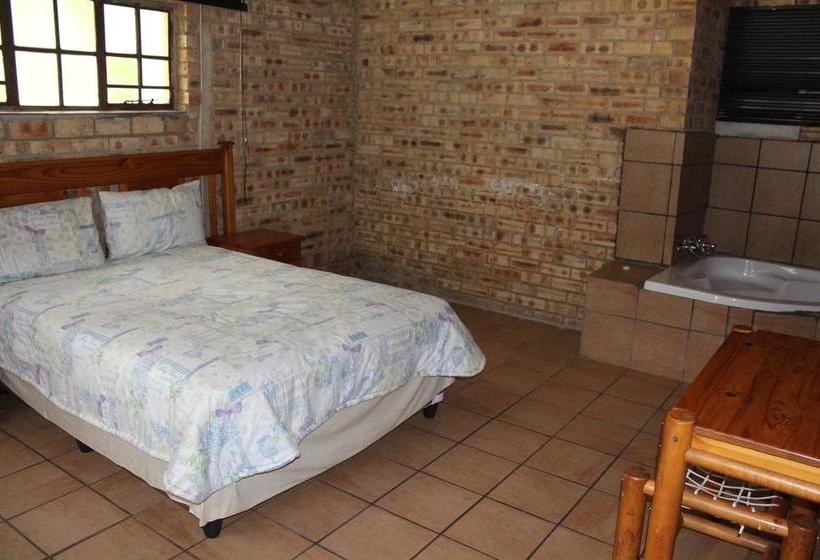 Smilin Thru Resort 8