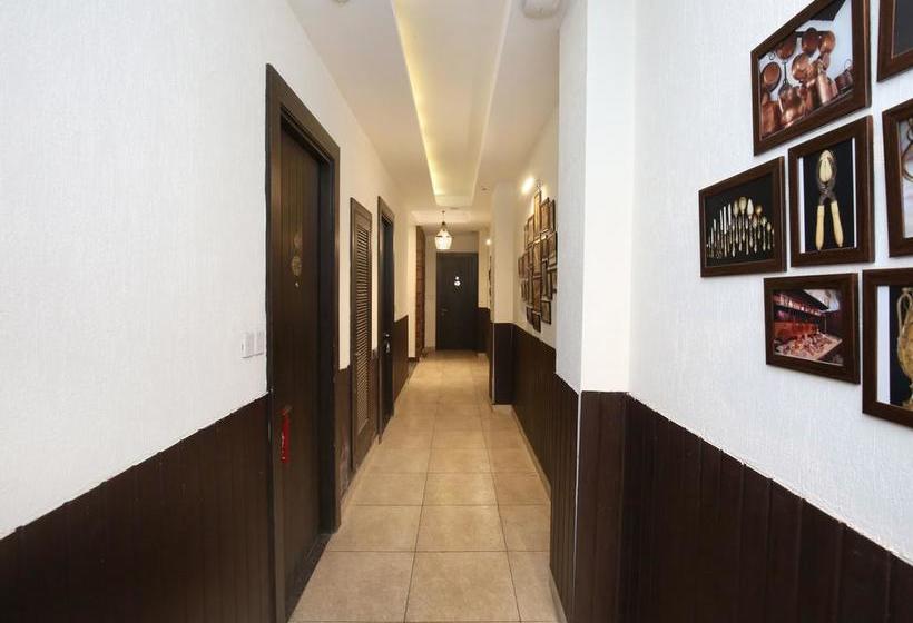 Hotel Oyo 9982 Near Bus Stand 6