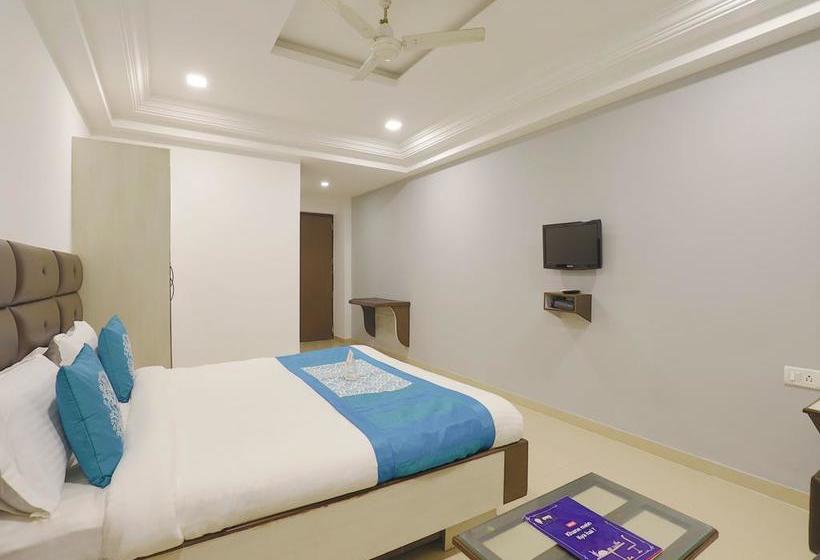 Hotel Oyo Flagship 321 Vastrapur Ahmedabad 10