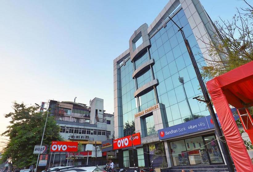 Hotel Oyo Flagship 321 Vastrapur Ahmedabad 14