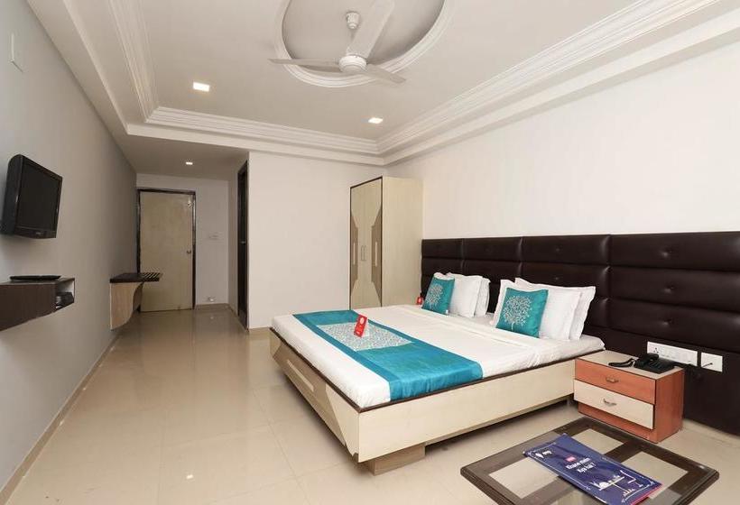 Hotel Oyo Flagship 321 Vastrapur Ahmedabad 17