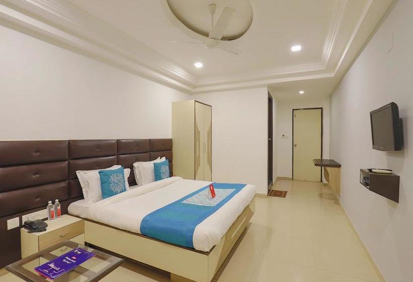 Hotel Oyo Flagship 321 Vastrapur Ahmedabad 3