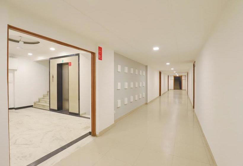 Hotel Oyo Flagship 321 Vastrapur Ahmedabad 6