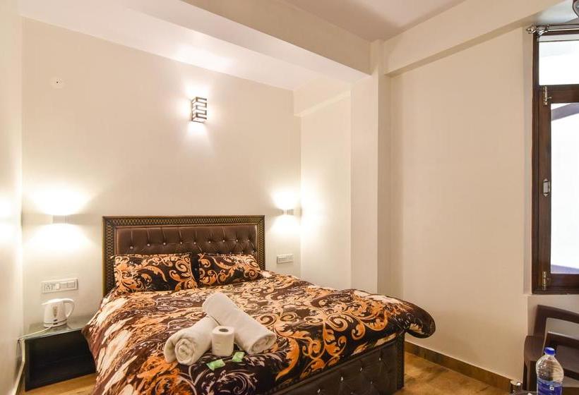 Bed and Breakfast The Keleston Residency 10