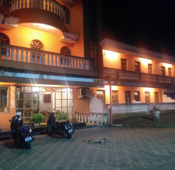 Hotel Palm Grove Cavelossim Goa
