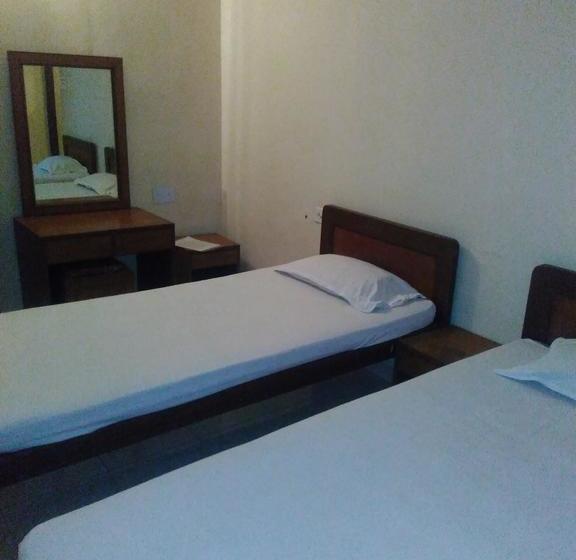 Hotel Palm Grove 8
