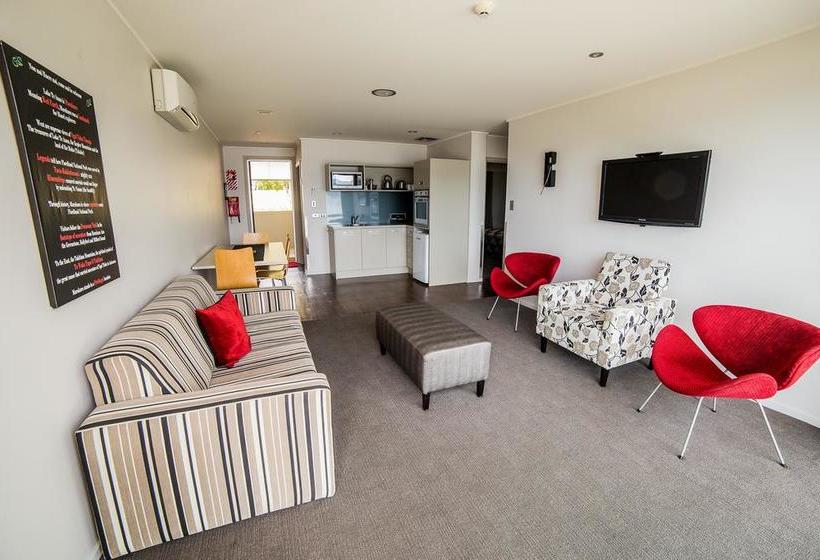 Marakura Deluxe Motel 18