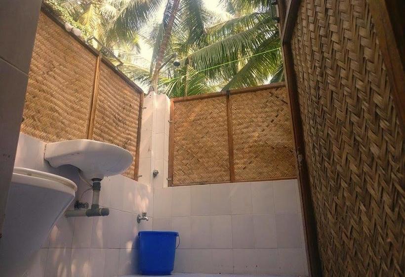 Forest Monk Hostel And Tibetan Kitchen 3