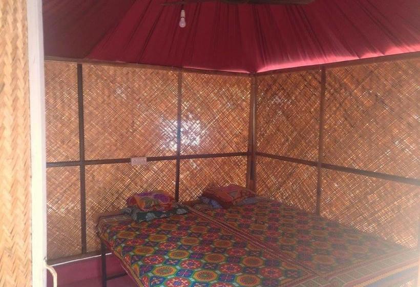 Forest Monk Hostel And Tibetan Kitchen 6