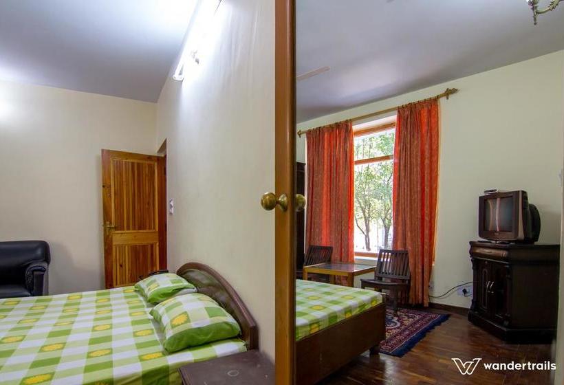 Bed and Breakfast Gaursons Cottages A Wandertrails Stay 11