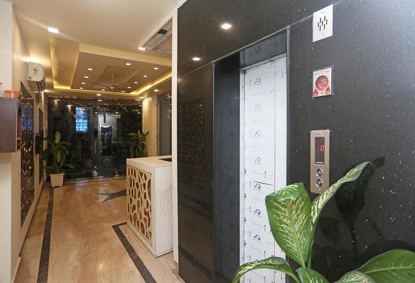 Oyo 9565 Hotel New Shiv Murti 16