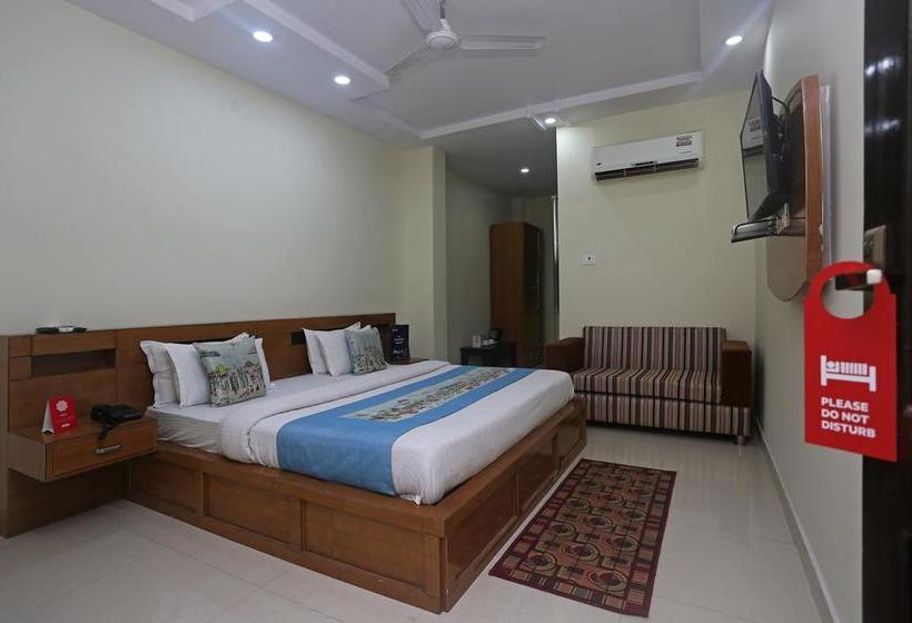 Oyo 9565 Hotel New Shiv Murti 6