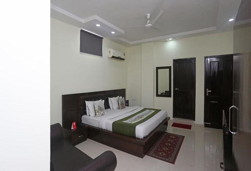 Oyo 9565 Hotel New Shiv Murti 9