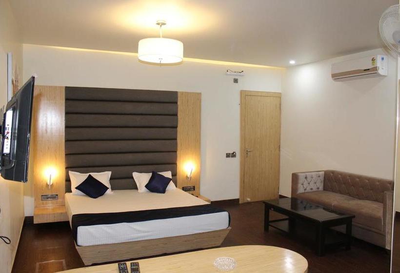 Hotel Sandalwood Bhopal 3