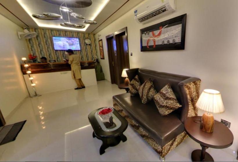 Hotel Sandalwood Bhopal 7