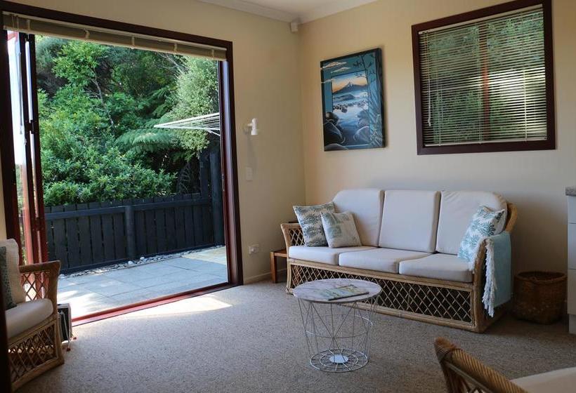 Coromandel Views Bed & Breakfast 16