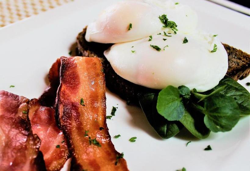 Coromandel Views Bed & Breakfast 18