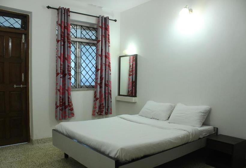 Hotel Oyo 9379 Home 1 Bhk Near Candolim Beach 13