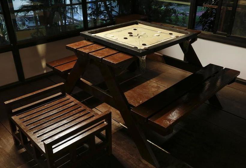 Bed and Breakfast Mushkil Aasan 8