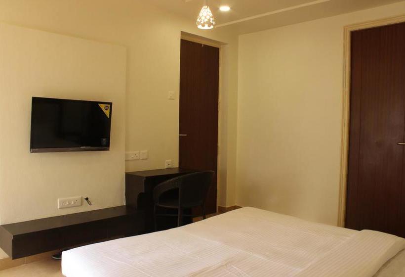 Hotel Oyo 9714 Home Pool View 1 Bhk Siolim 11