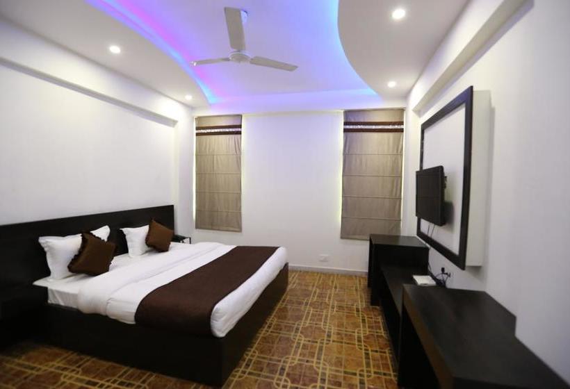 Oyo 8840 Hotel Namaskar 2