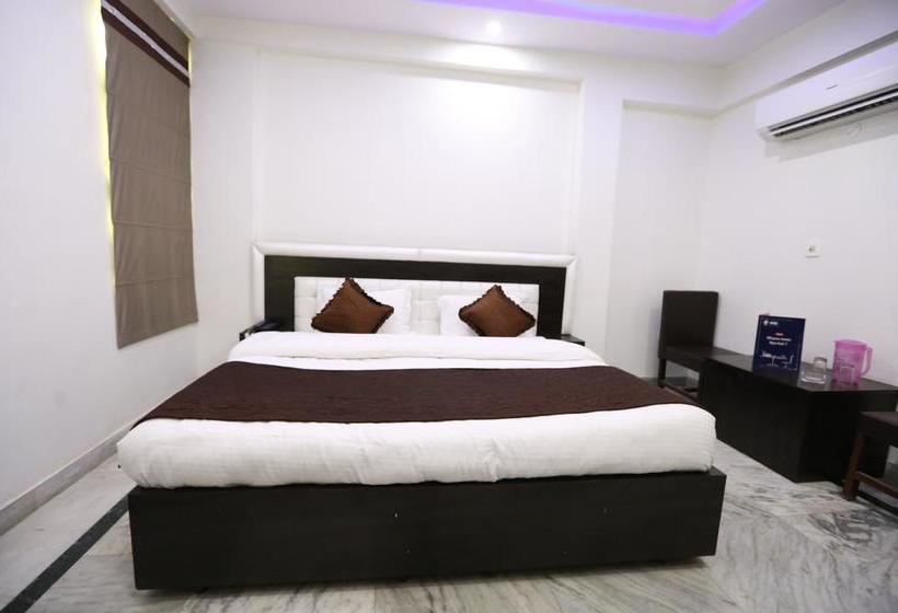 Oyo 8840 Hotel Namaskar 3
