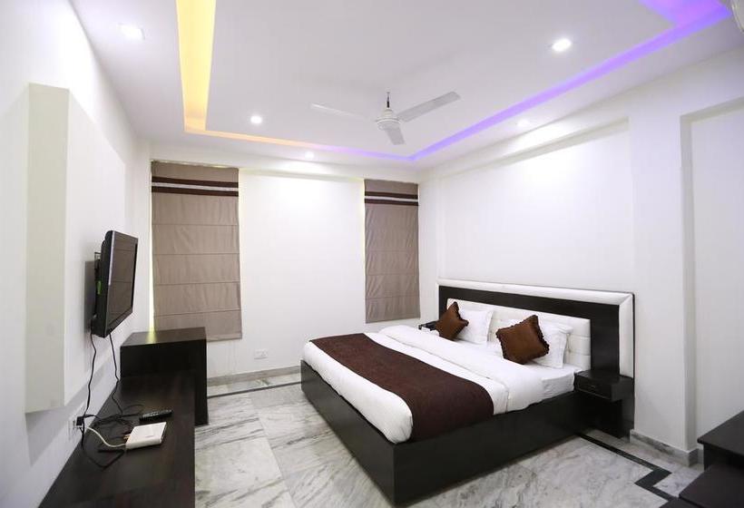 Oyo 8840 Hotel Namaskar 7