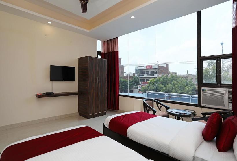 Oyo 9275 Hotel Royal Inn 16