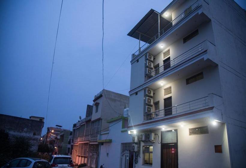 Hotel Oyo 9123 Baghban Residency 14