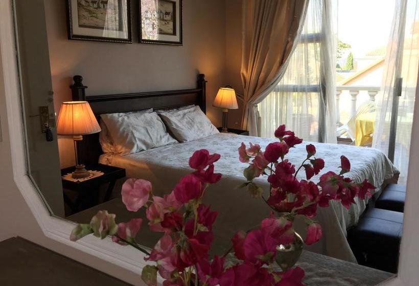 Hotel Eaglesnest On 110 3rd Street 2