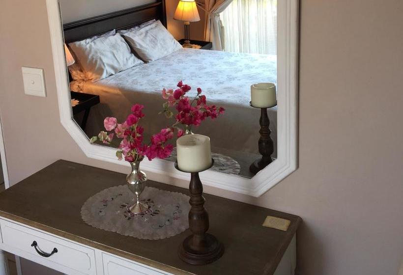 Hotel Eaglesnest On 110 3rd Street 5