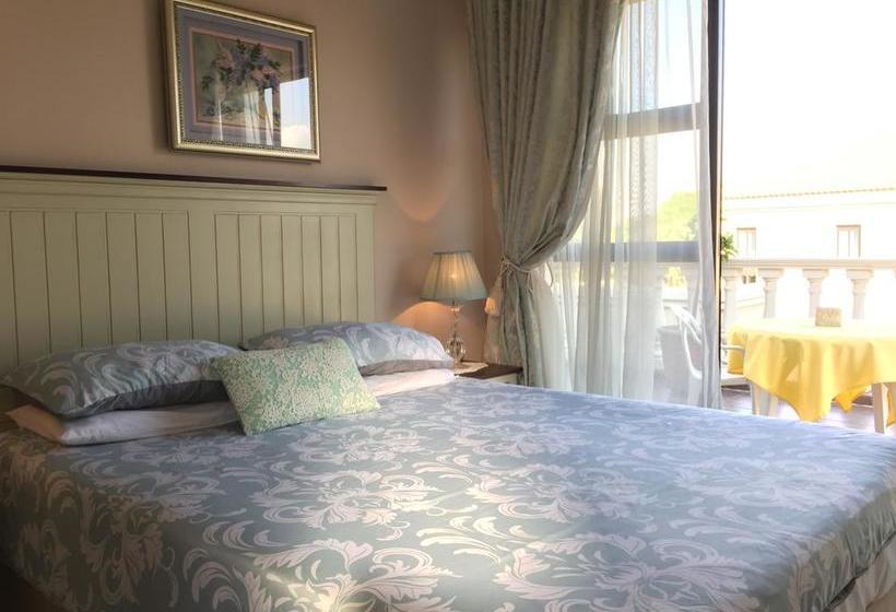 Hotel Eaglesnest On 110 3rd Street 8