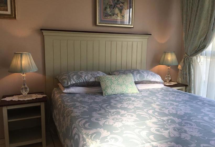 Hotel Eaglesnest On 110 3rd Street 9