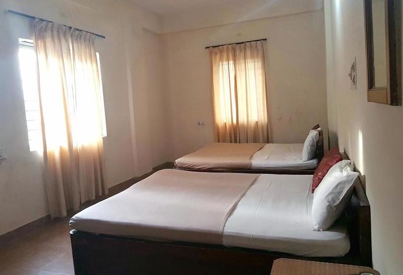 Hotel Orchid Residency 8