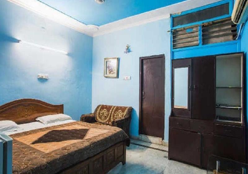 Saarthi Hotel & Restaurant 1