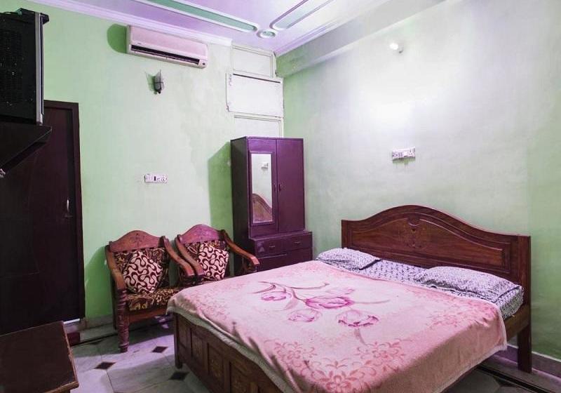 Saarthi Hotel & Restaurant 3