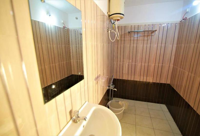 Hotel Golden Residency 12