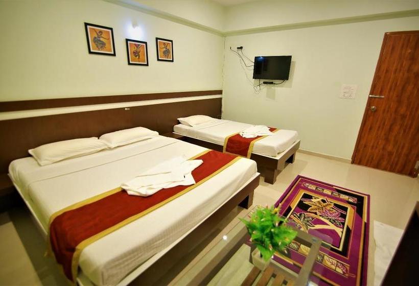 Hotel Golden Residency 17