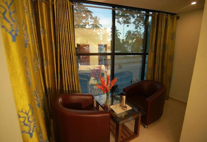 Hotel Golden Residency 18