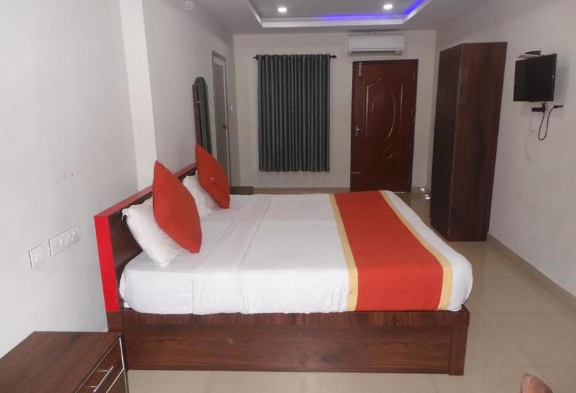 Hotel Puzhayoram Residency 17