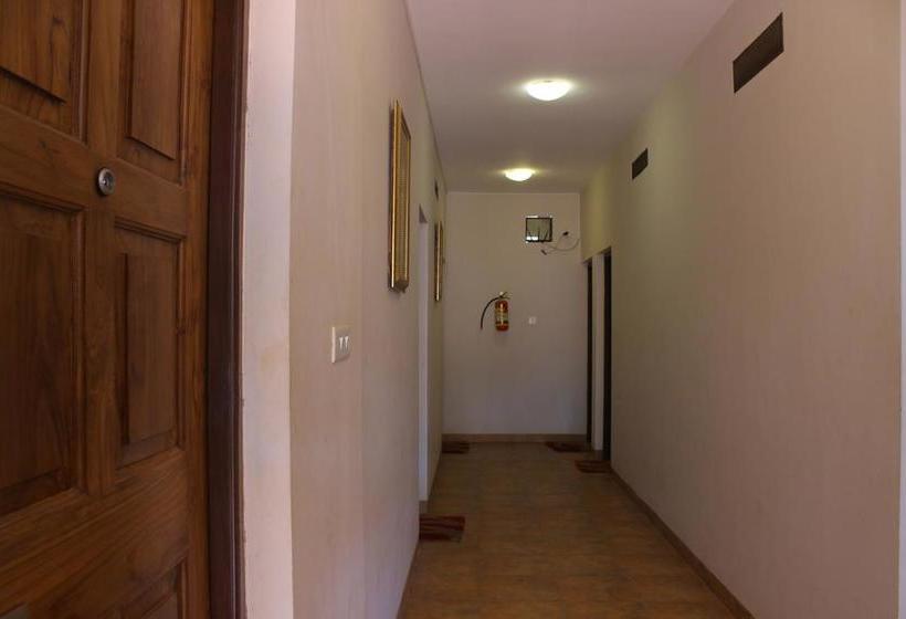 Hôtel Walking Distance To Candolim Beach 13