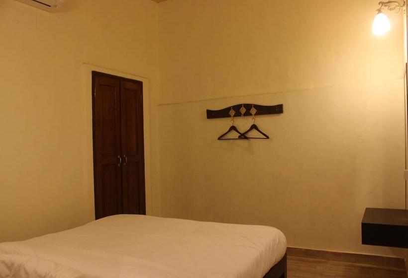 Hotel Oyo 6474 Home Boutique 2 Bhk Villa Candolim 3