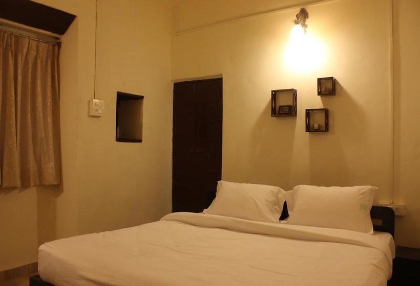 Hotel Oyo 6474 Home Boutique 2 Bhk Villa Candolim 5